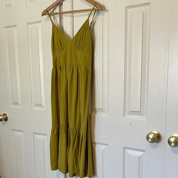 Green Linen Sundress - Picture 5 of 8
